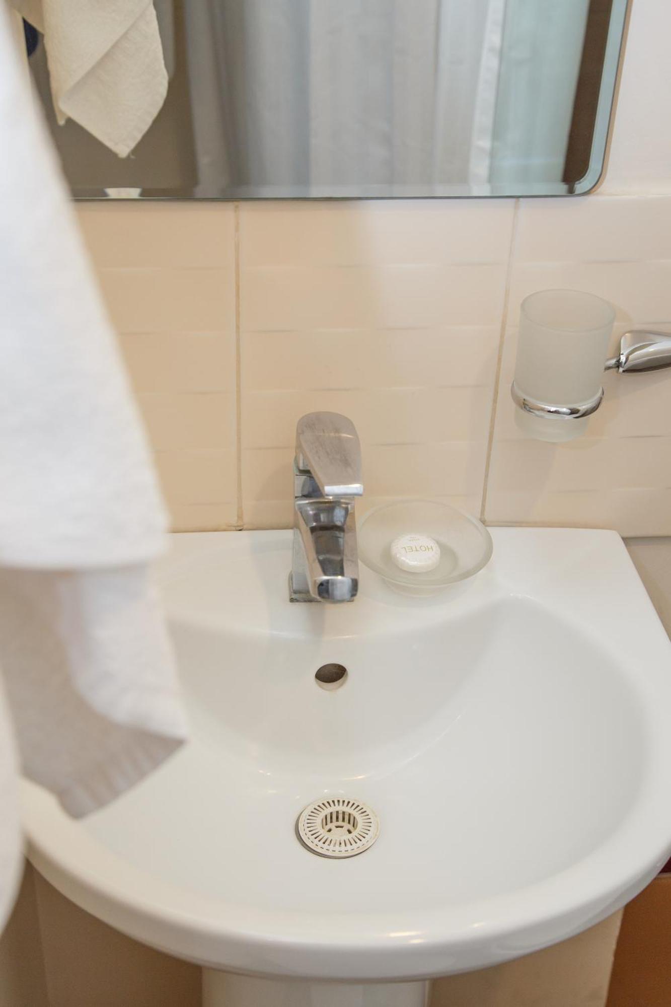 Daniel Boutique Hotel Yerevan Bagian luar foto