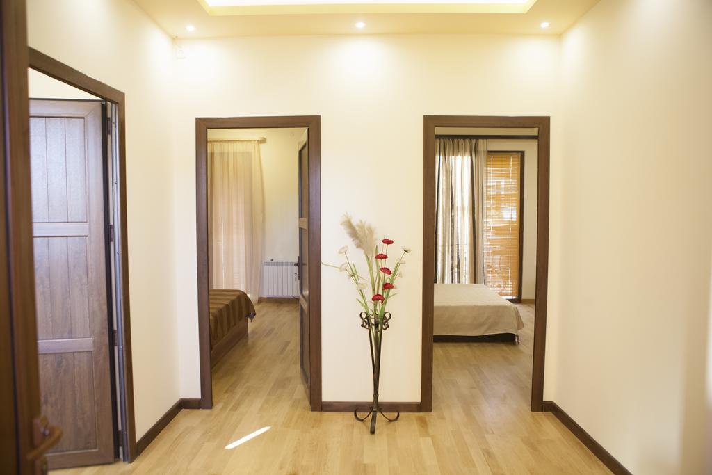 Daniel Boutique Hotel Yerevan Bagian luar foto