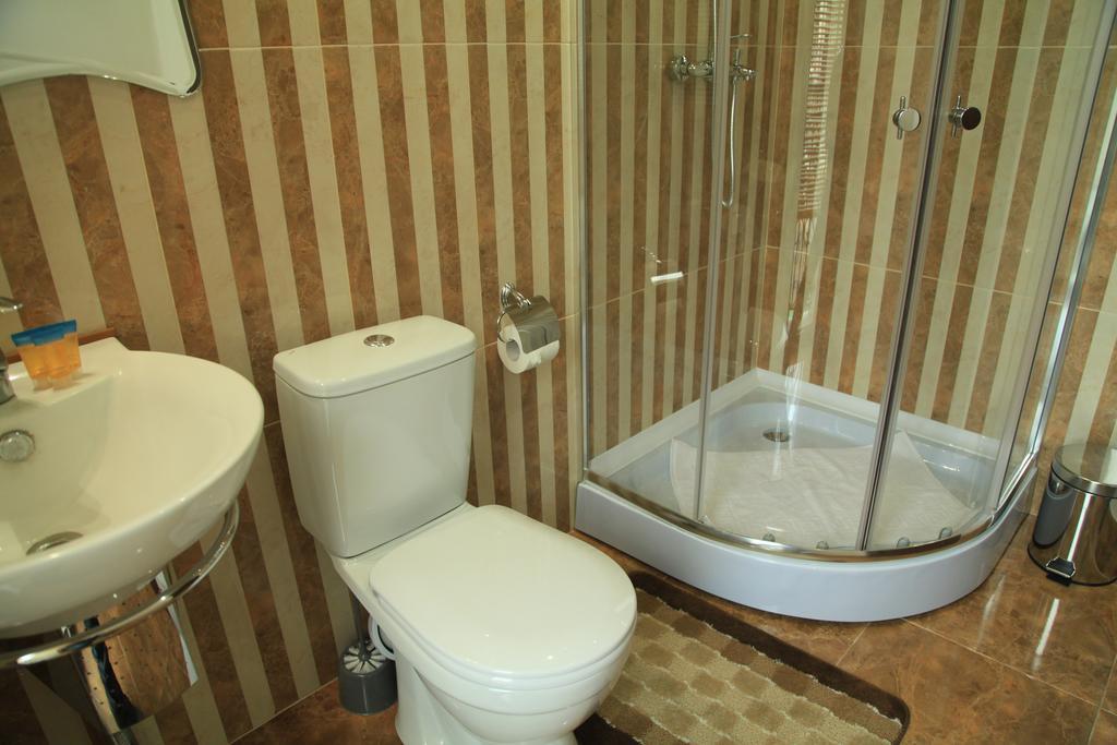 Daniel Boutique Hotel Yerevan Bagian luar foto